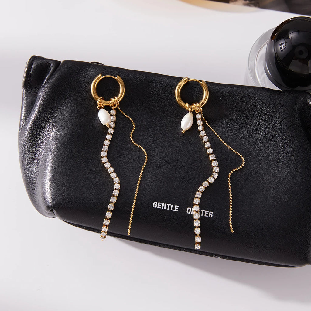 Kika Elegant  Freshwater Pearl Pendant White Rhinestone Tassel Earrings