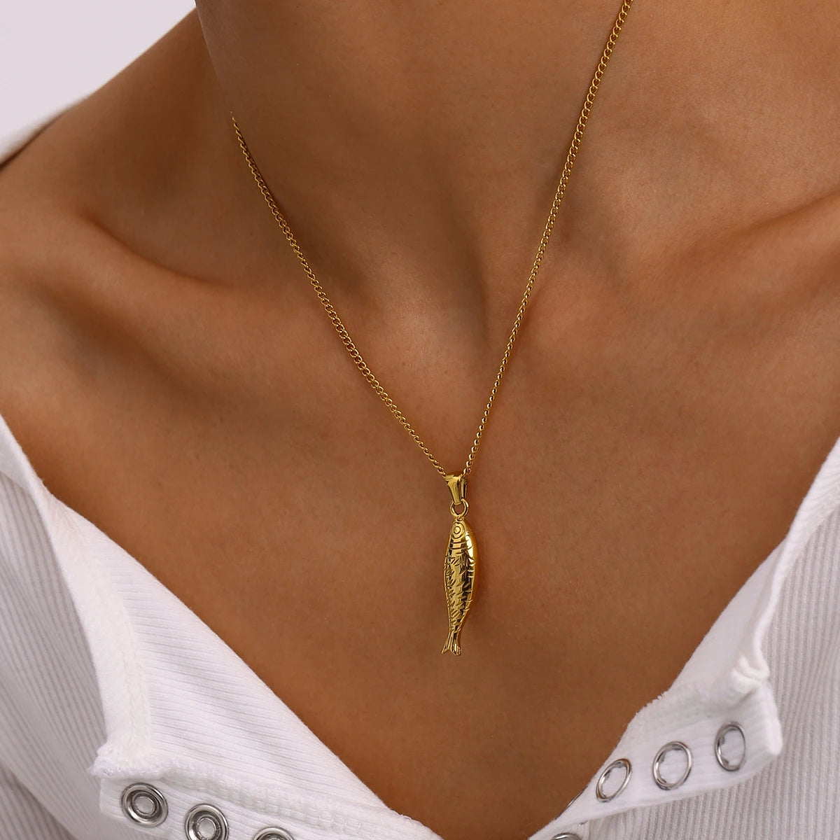 Kika Minimalism Articulated Fish Necklace