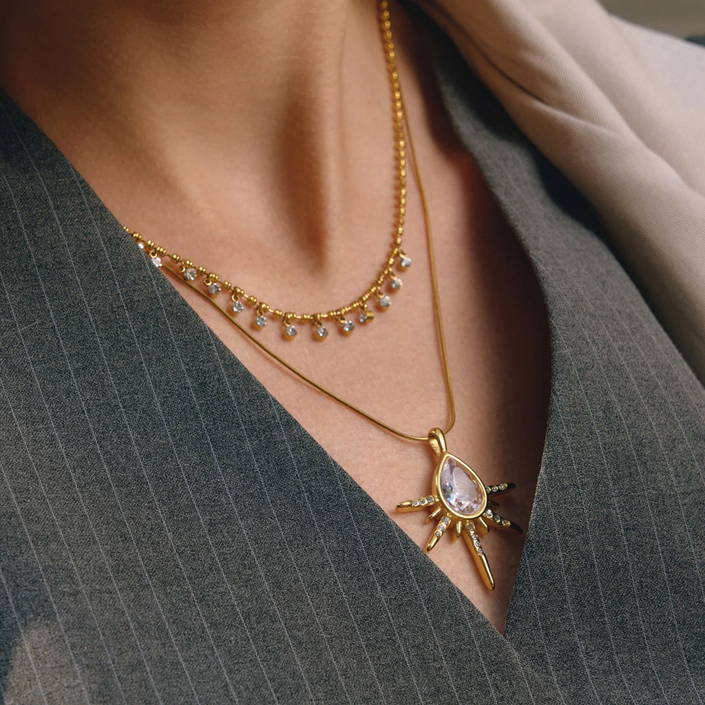 Kika White Drop-Shaped Zircon Star Pendant With Snake Bone Chain