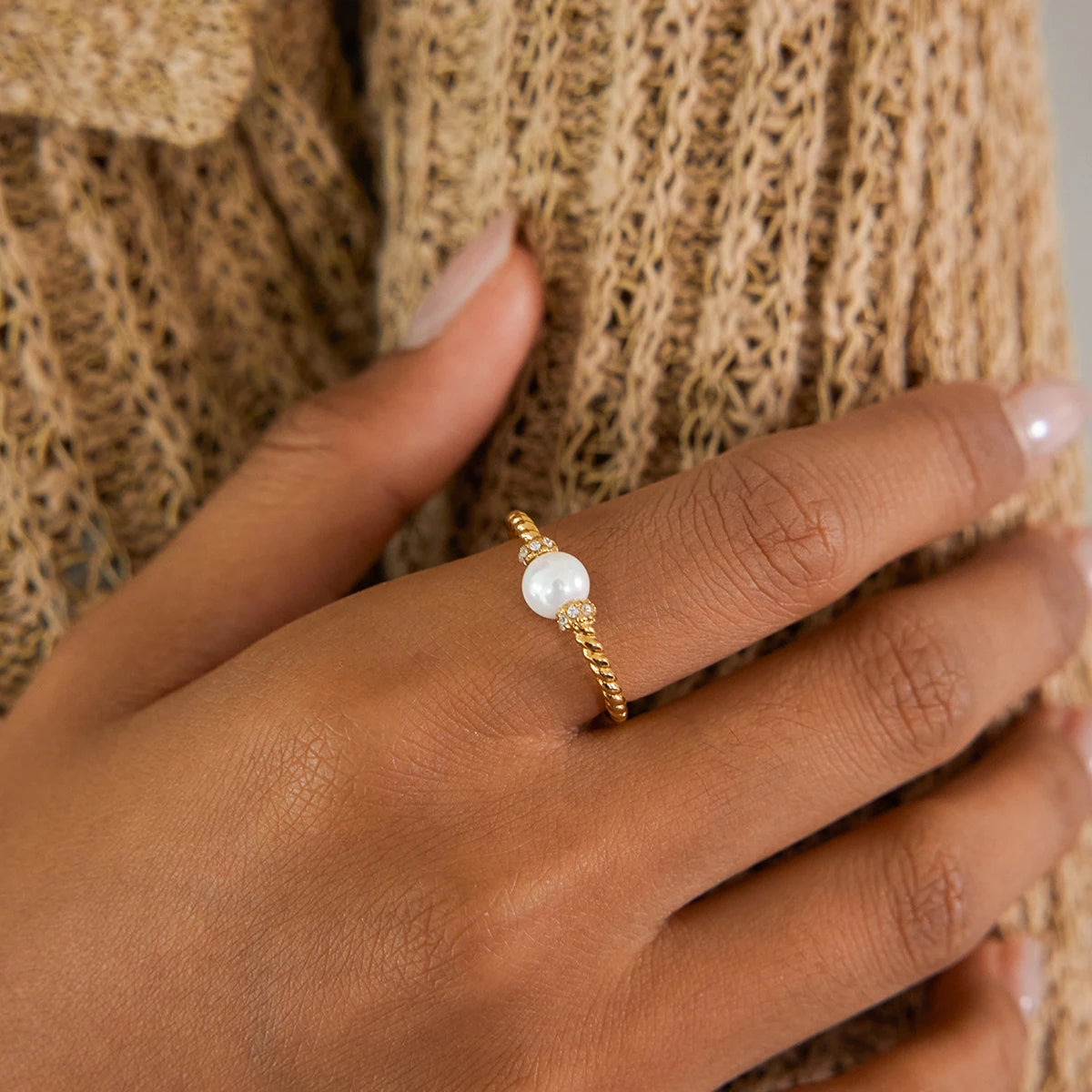 KIKA Exquisite Elegant Round Pearl Fried Dough Twists Pattern Ring Stainless Steel 316L White Rhinestone Foldable Thin Ring Women's