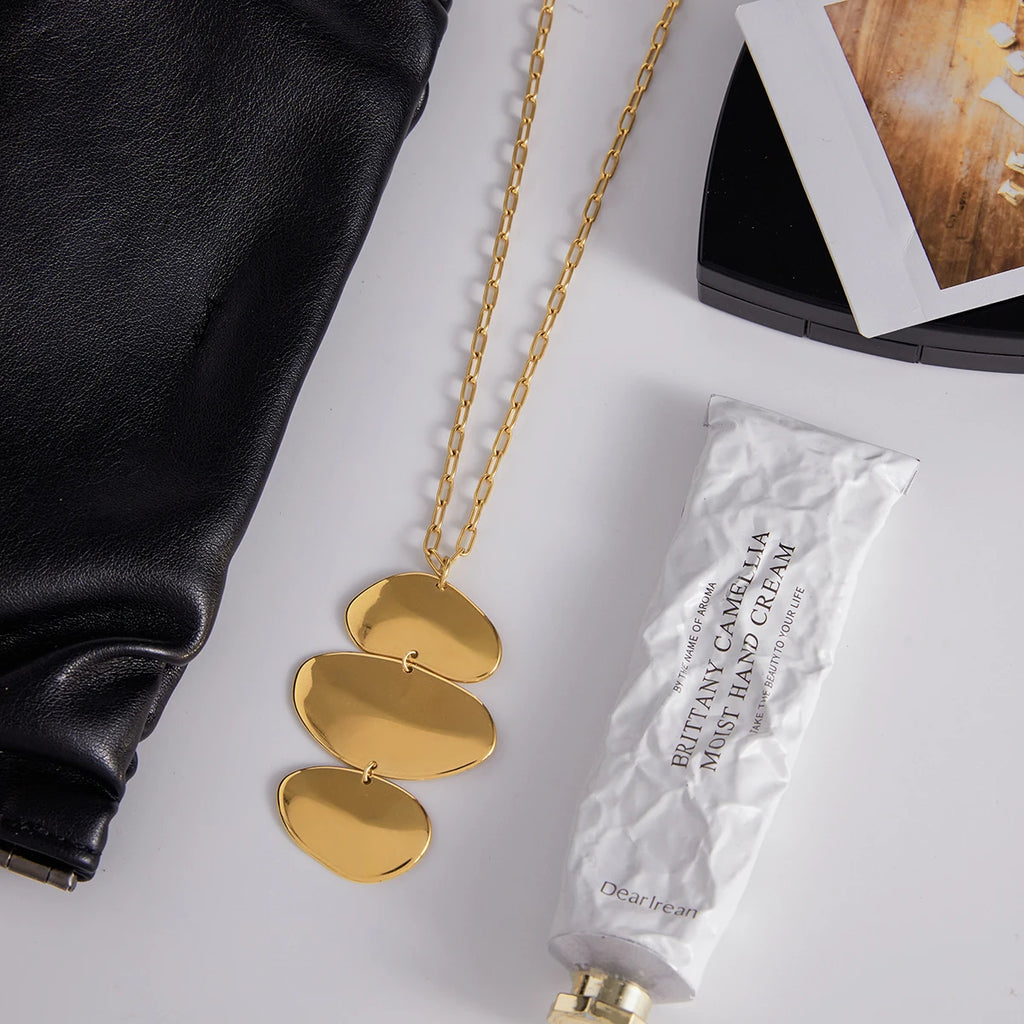 Kika Statement Irregular 3-Layer Circular Pendant Necklace
