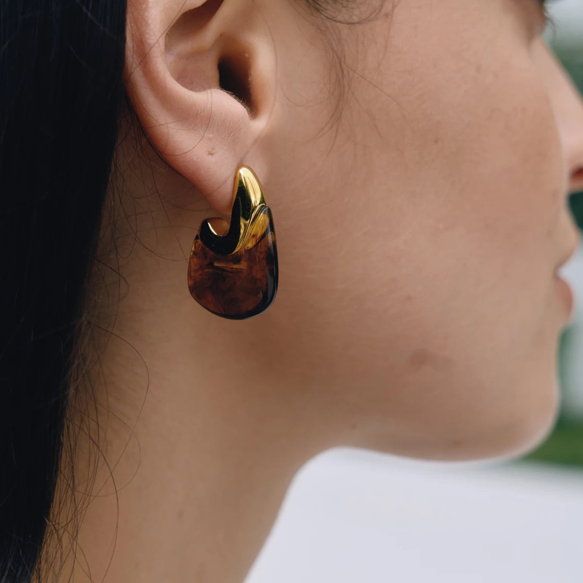 KIKA Vintage Geometric Resin Stud Earrings For Women Minimalist 18K Gold PVD Plated Stainless Steel 316L Earrings Fashion Jewelry
