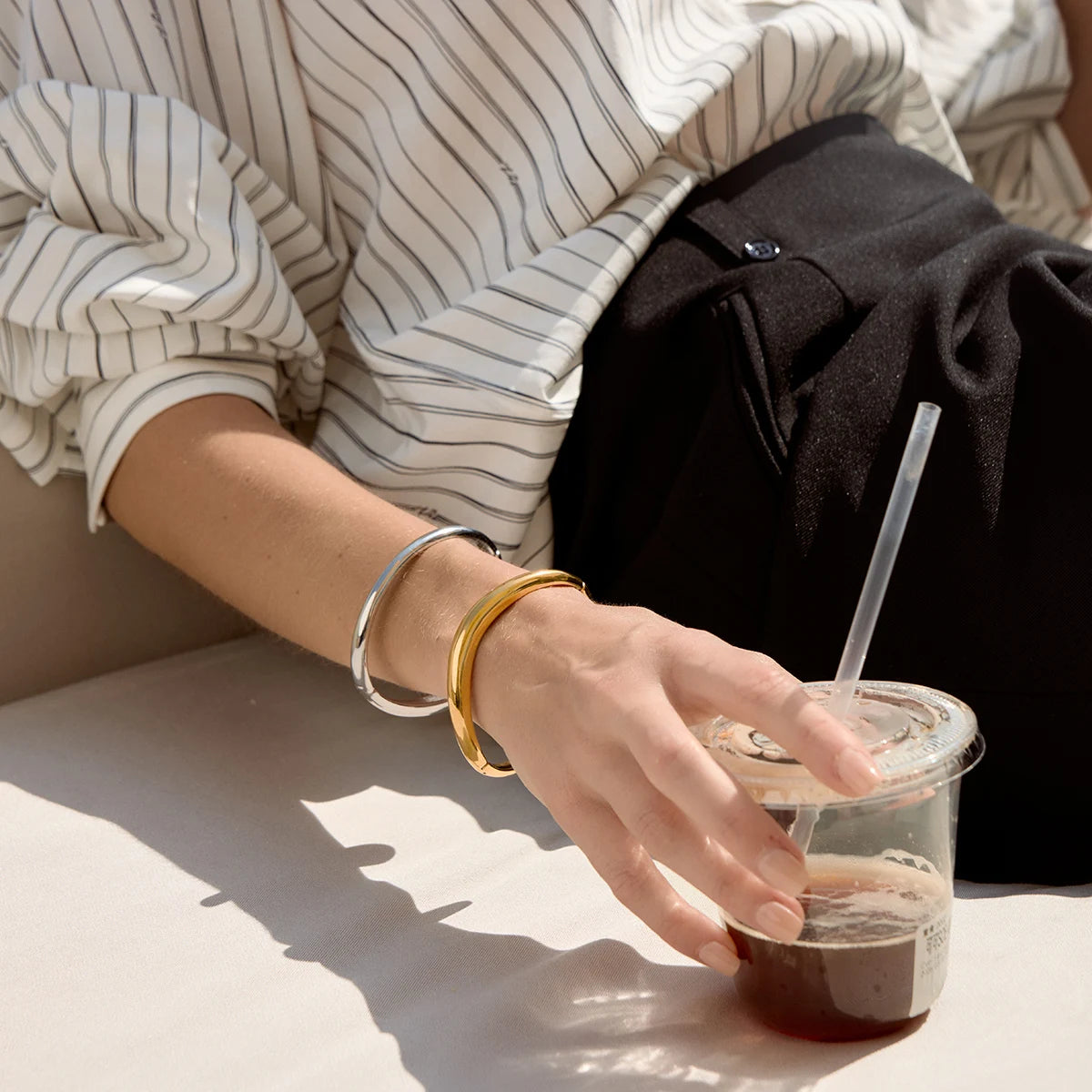 KIKA Chunky Wave Shape Openable Bracelet Minimalist 18K Gold PVD Plated Stainless Steel 316L