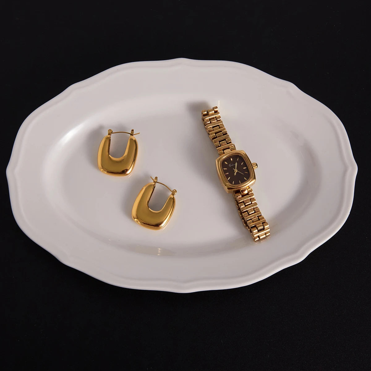 Classic Smooth Geometry U-Shaped Earrings