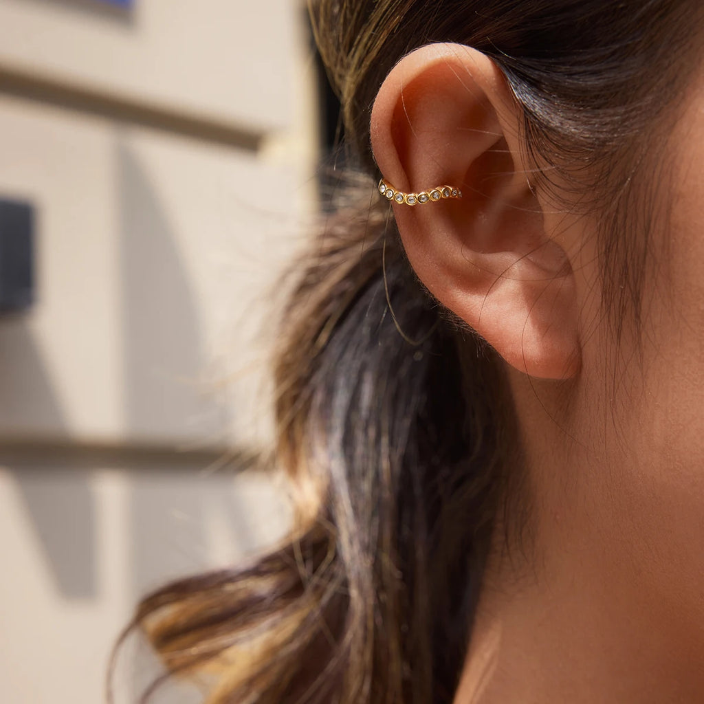 KIKA Delicate Crystal Non-piercing Ear Clips Minimalist 18K Gold PVD Plated Stainless Steel 316L