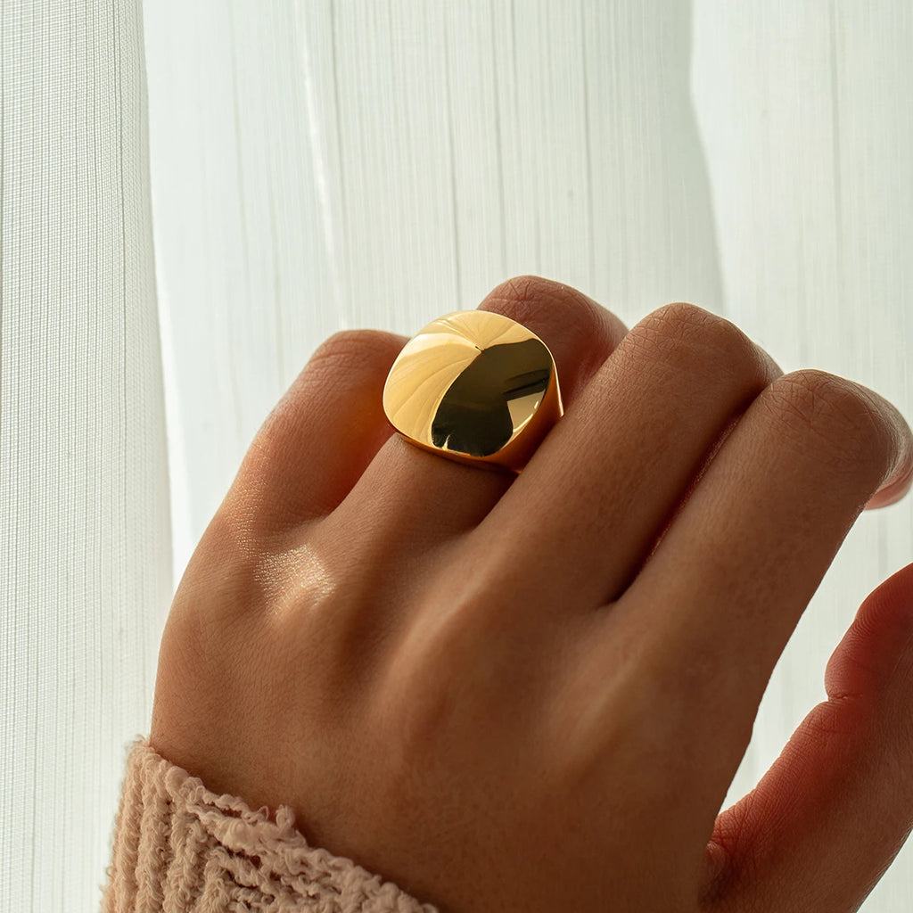 Kika Minimalist Gold Color Stainless Steel Cast Waterproof Trendy Ring Women Fashion Textured High Quality Geometry Jewelry