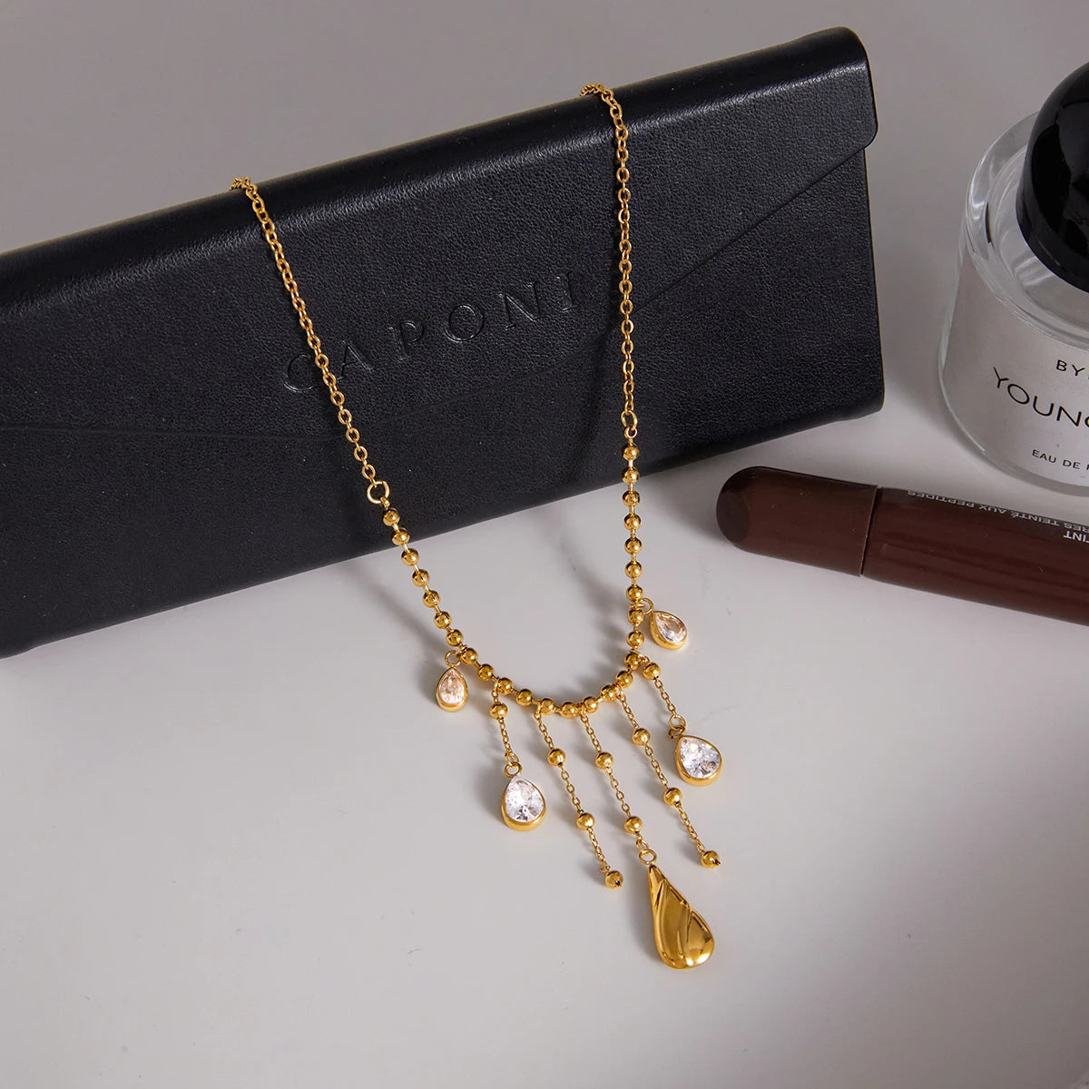 Kika Vintage Drop-Shaped Zircon Tassel Pendant O-Chain Necklace