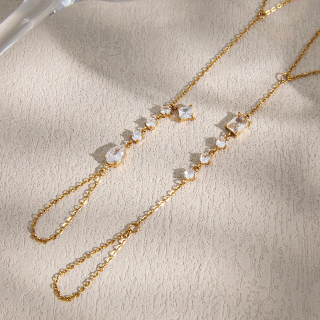 Kika Delicate White Geometric Teardrop Shaped Zircon Finger Bracelet