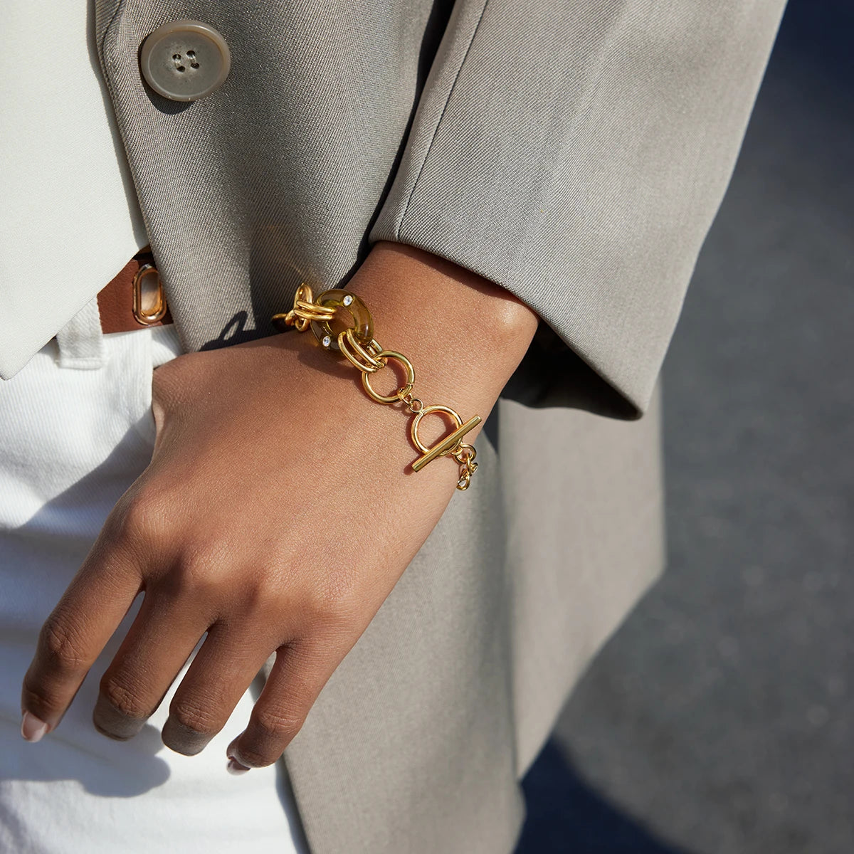 Vintage Large And Small Circular Rings Bracelet With Amber Resin Ring