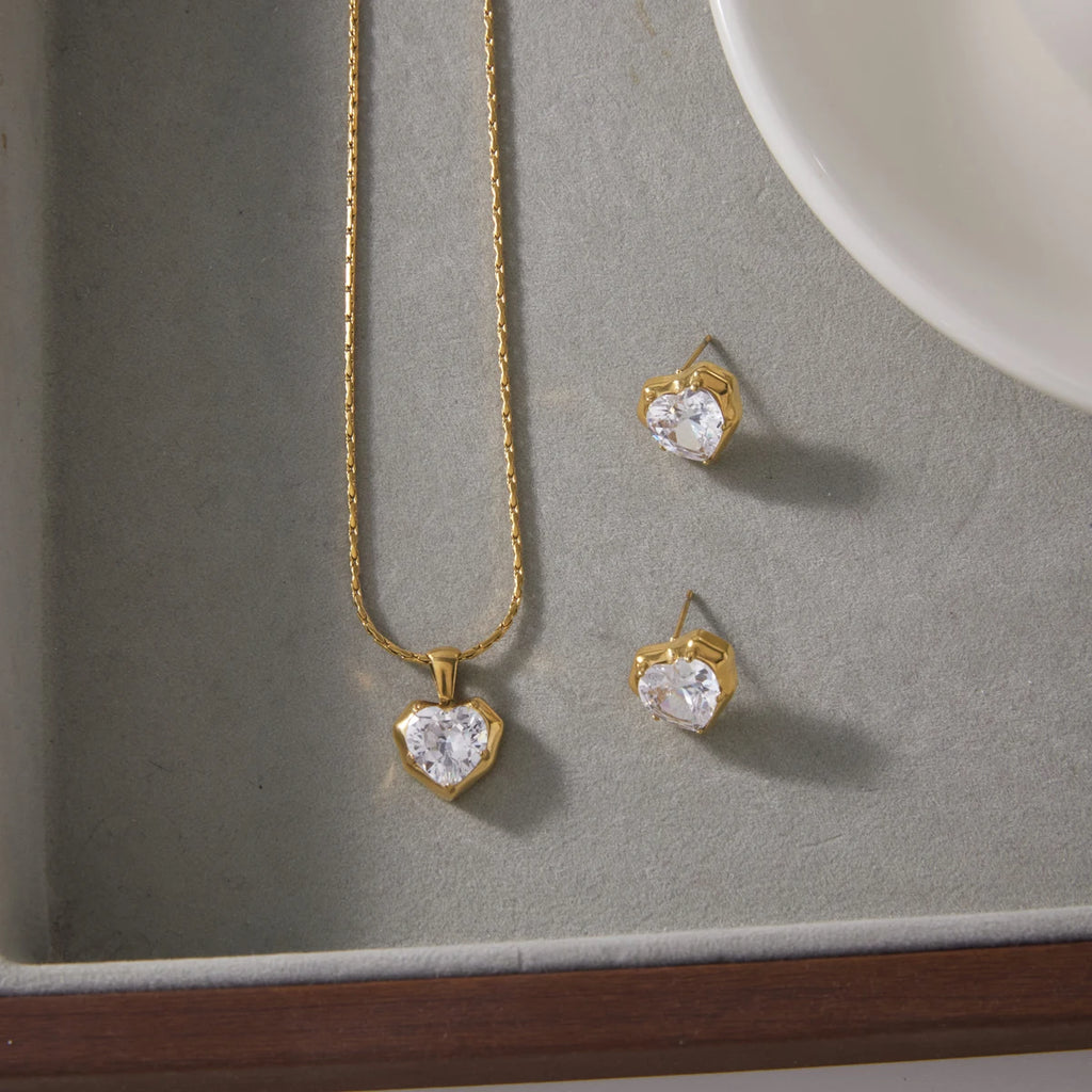 Kika Romantic Zircon Heart Necklace Earrings