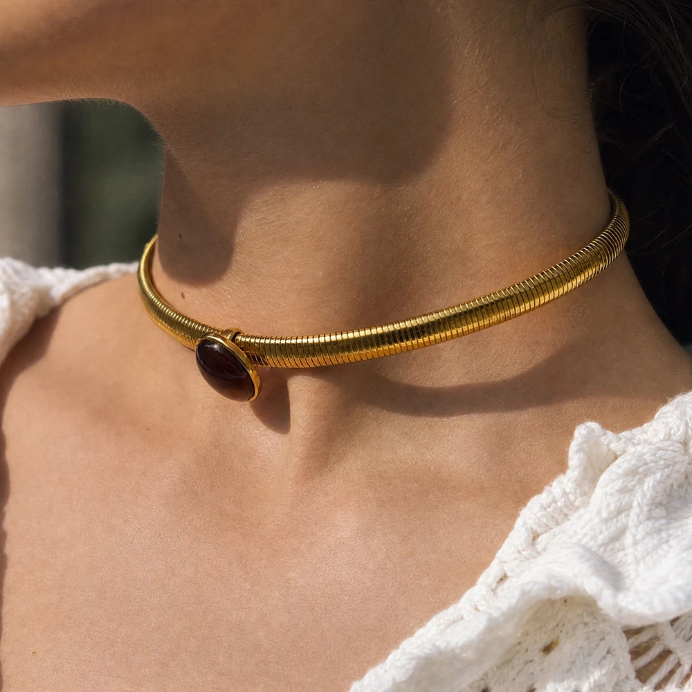 Kika Vintage Oval Resin Chunky Chain Chokers Necklace  18K Gold Plated Stainless Steel