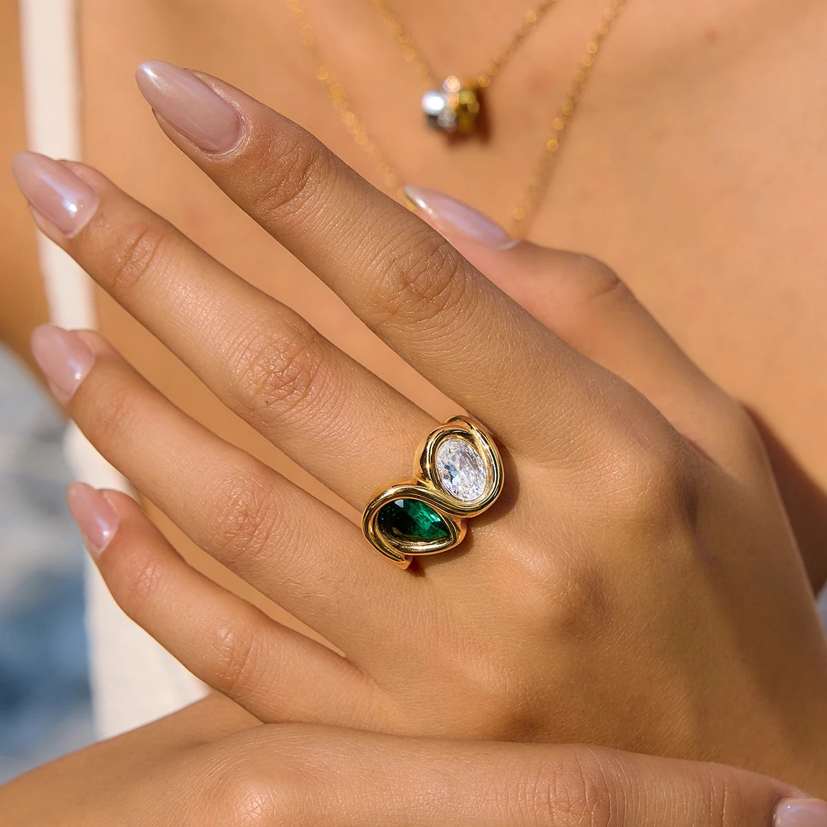 KIKA Delicate Green White Teardrop Shaped Zircon Splicing Ring PVD Plated Stainless Steel 316L