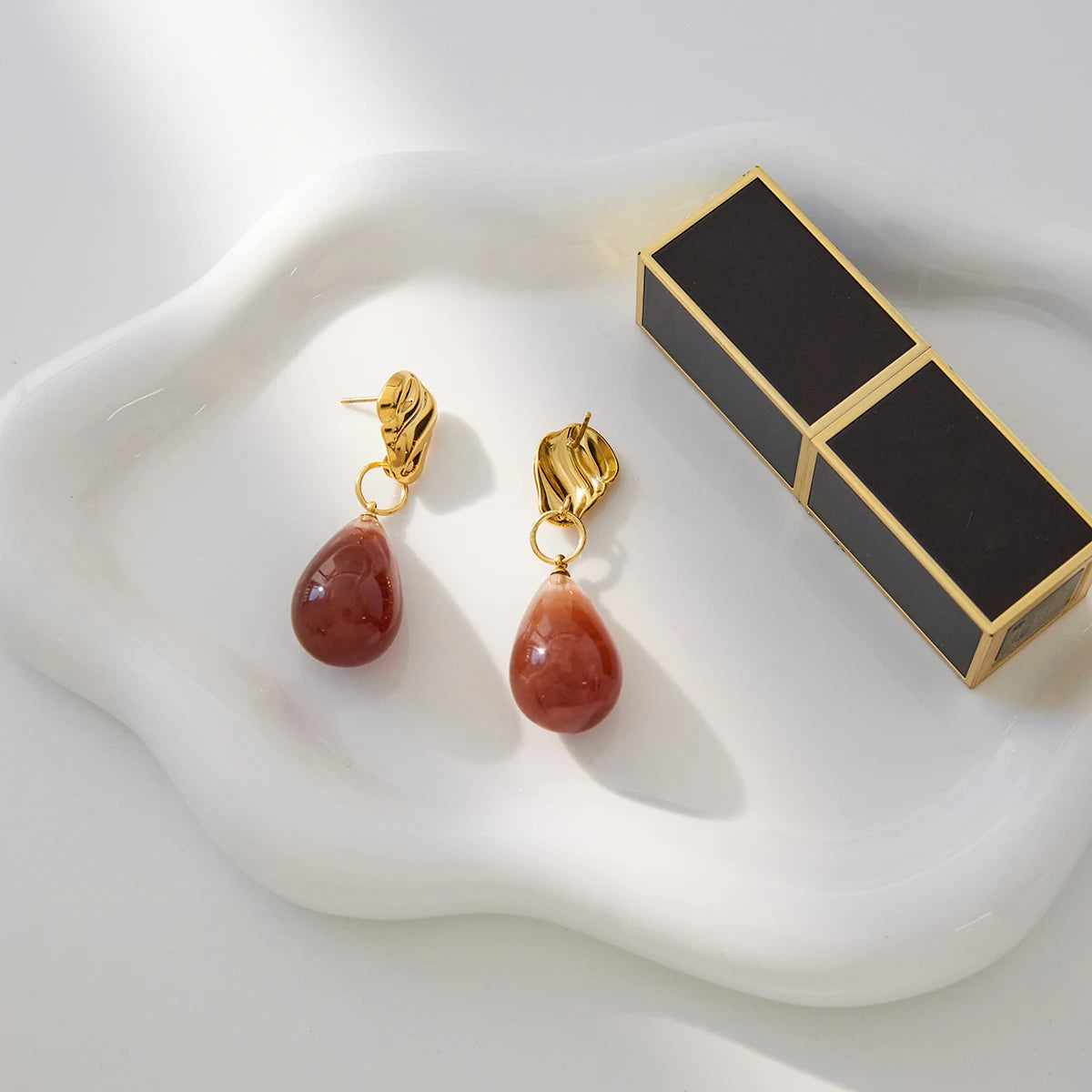 Kika Vintage Designer Texture Water Drop Ear Studs Brown Pendant Earrings