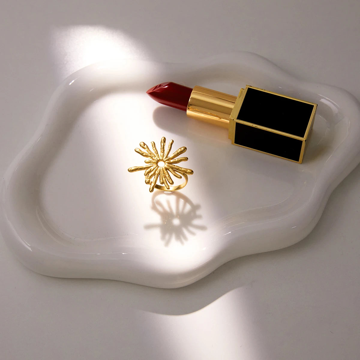 Kika Classic Unique Sun Shaped Hollow Ring Gold Color Stainless Steel