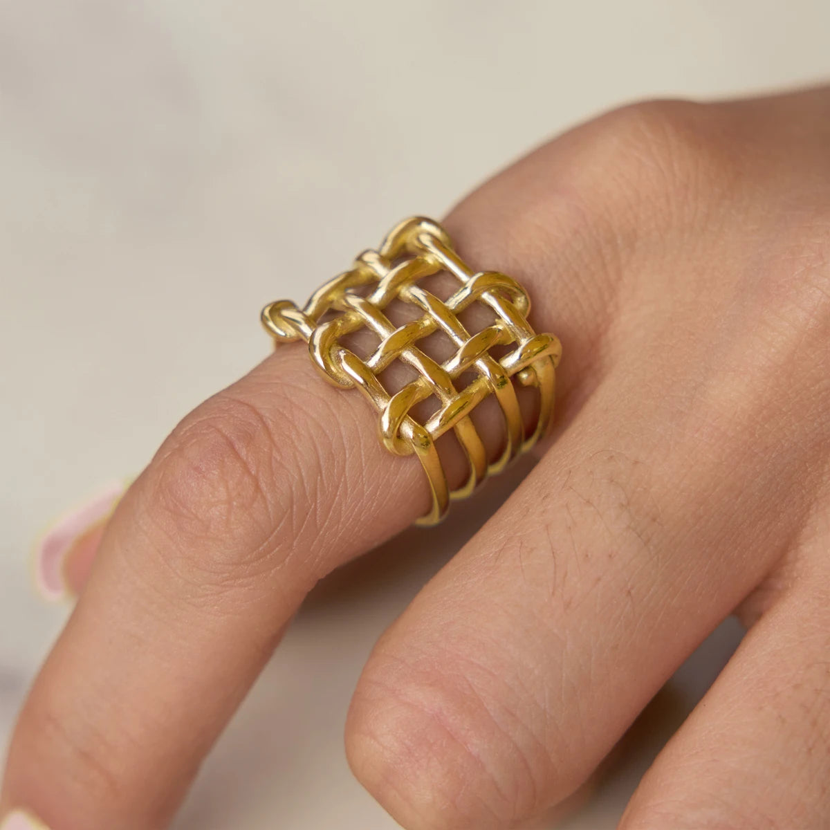 KIKA Minimalist Hollow Mesh Rings PVD Plated Stainless Steel 316L