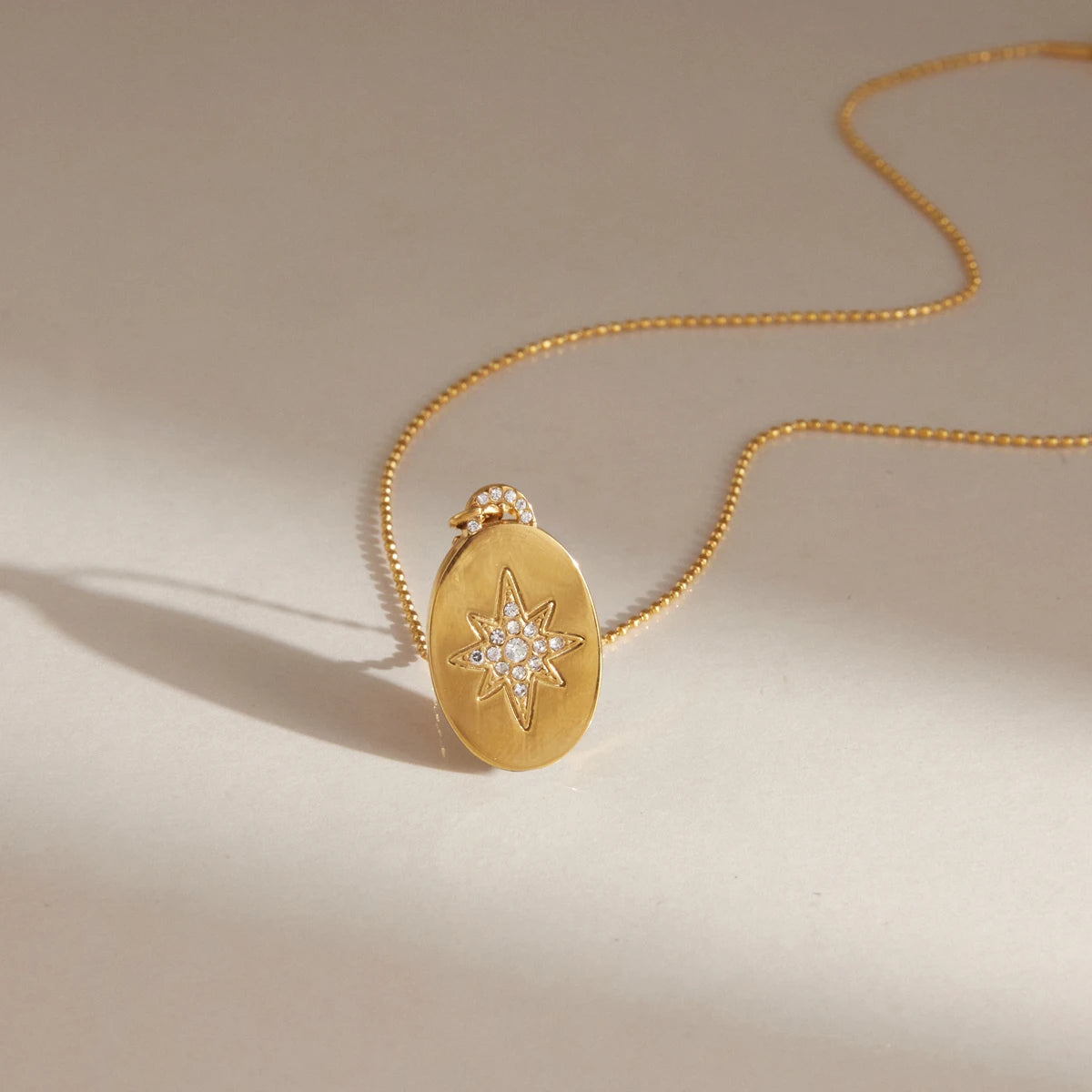 Kika Crystal Star Oval Pendant Necklace Minimalist 18K Gold PVD Plated Stainless Steel 316L