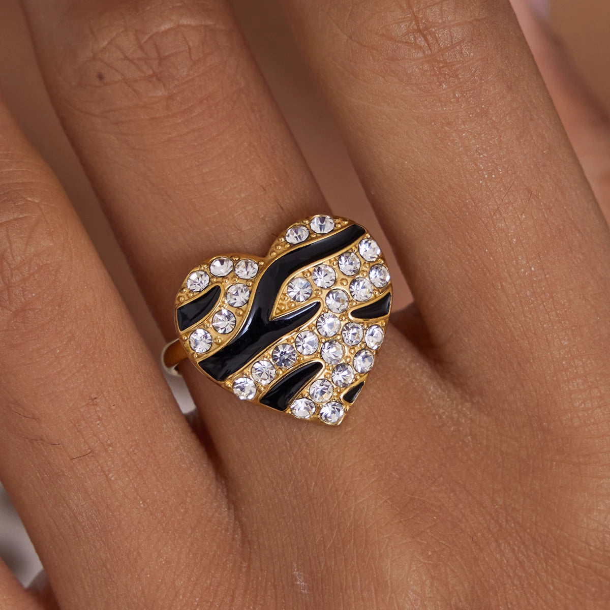 KIKA  Vintage Classic 18K Gold Color PVD Plated Black Drip Oil White Rhinestone Heart Open Rings Waterproof Stainless Steel 316L