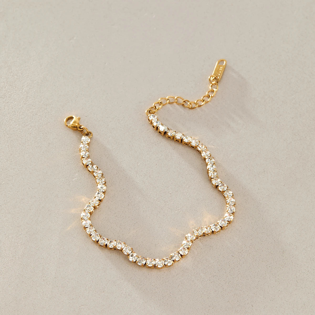 KIKA Classic Crystal Tennis Chain Wave Shape Bracelet For Women 18K Gold PVD Plated Stainless Steel Bracelet Fashion Jewelry