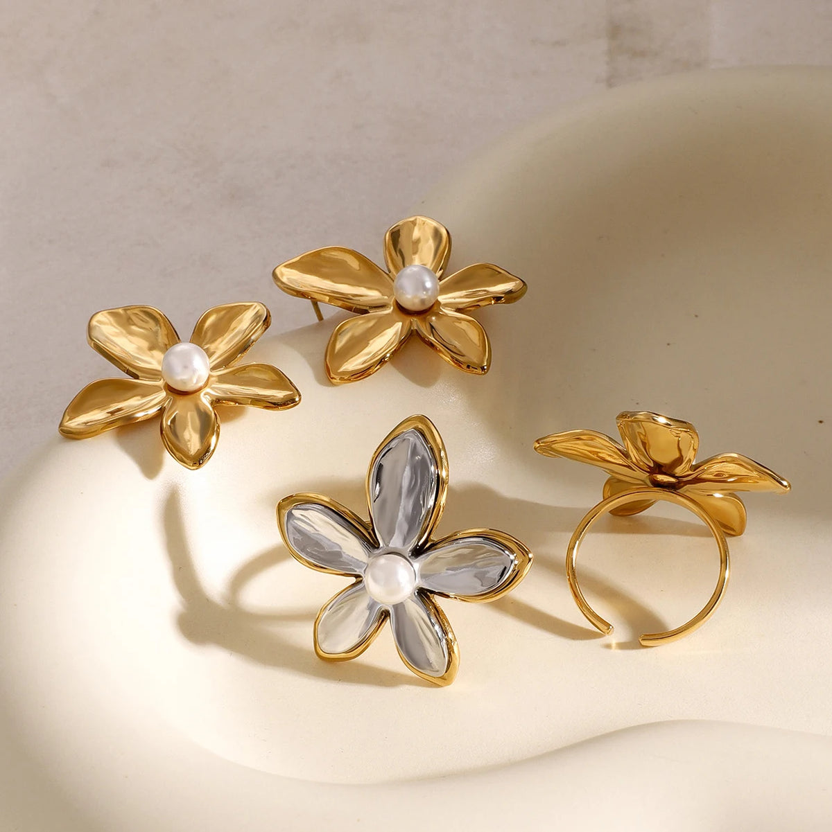 Kika Exquisite Stainless Steel Flower Pearl Ring for Women Texture Anti Allergic Stud Earrings High Quality Jewelry Gift 2024