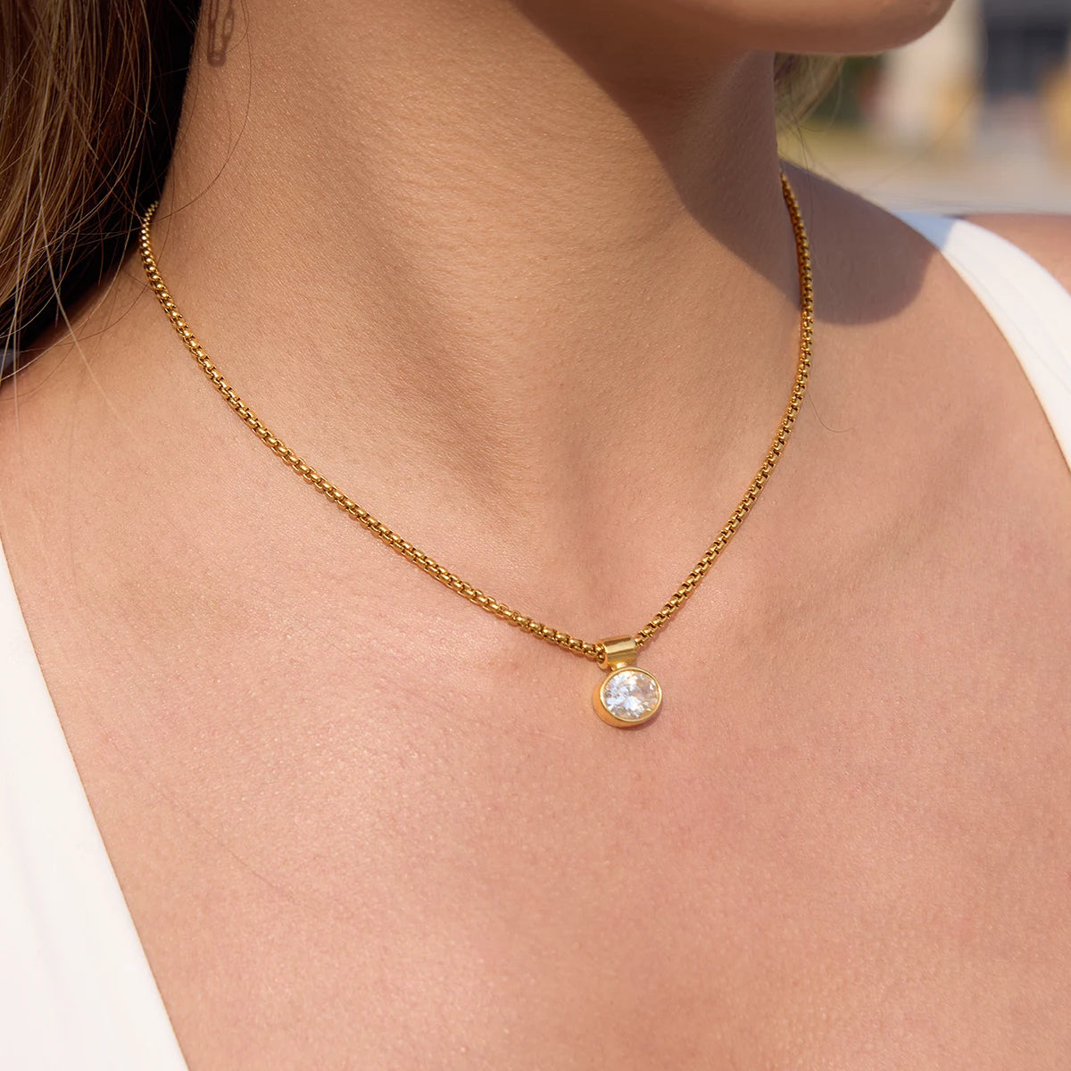 Classic White Egg-Shaped Zircon Pendant Necklace