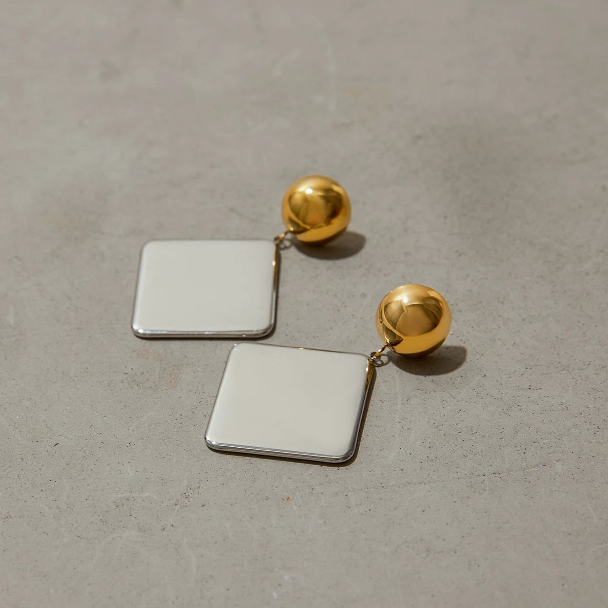Kika Minimalist Geometric Earrings