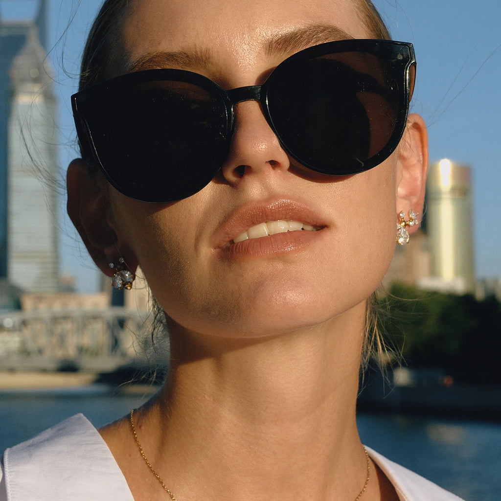 KIKA Classic Personality 18K Gold Color PVD  Plated Inlay White Zircon Bee Earrings Hypoallergenic Stainless Steel 316L
