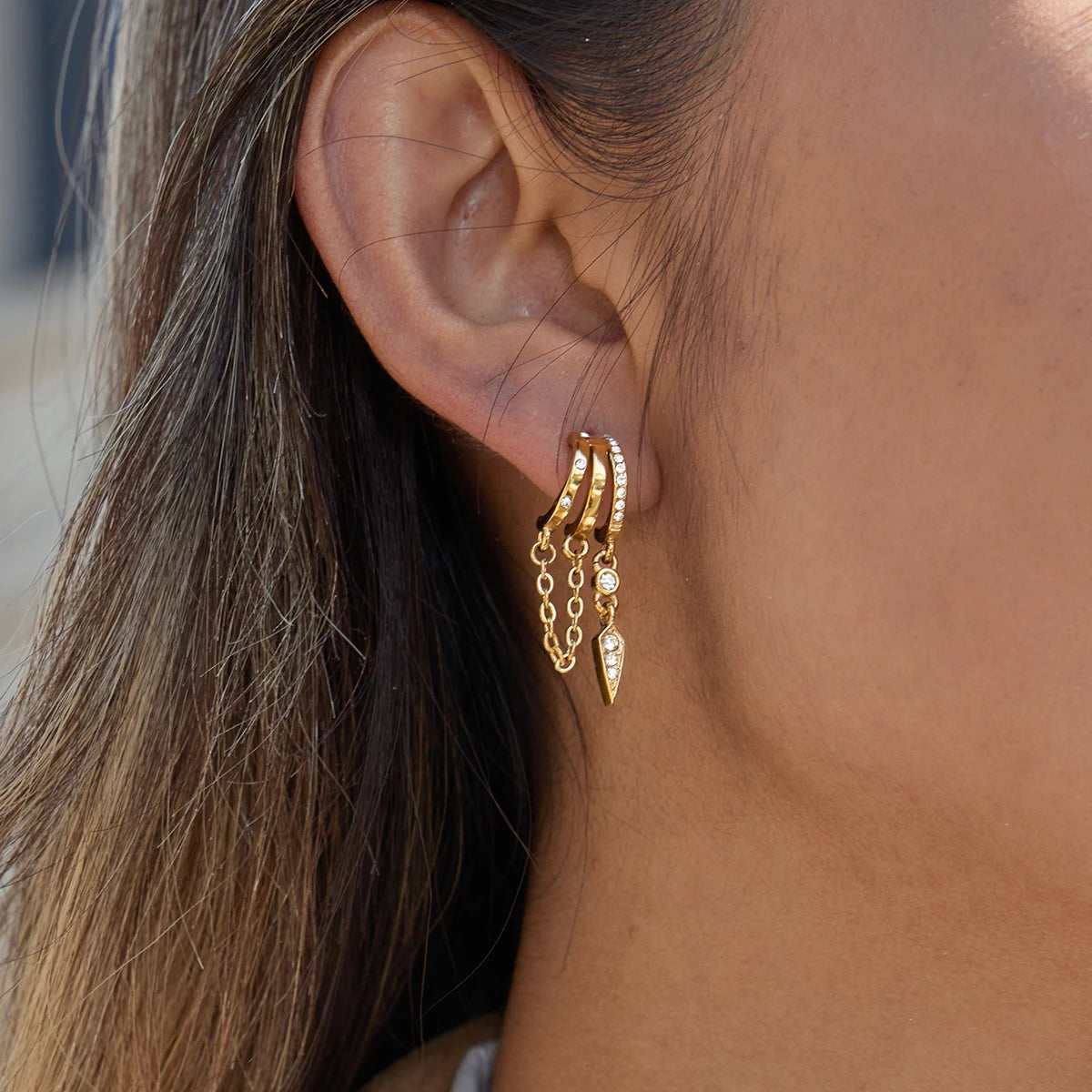 Delicate Hollowed Out Chain Fringed Conical Pendant Rhinestone Earring