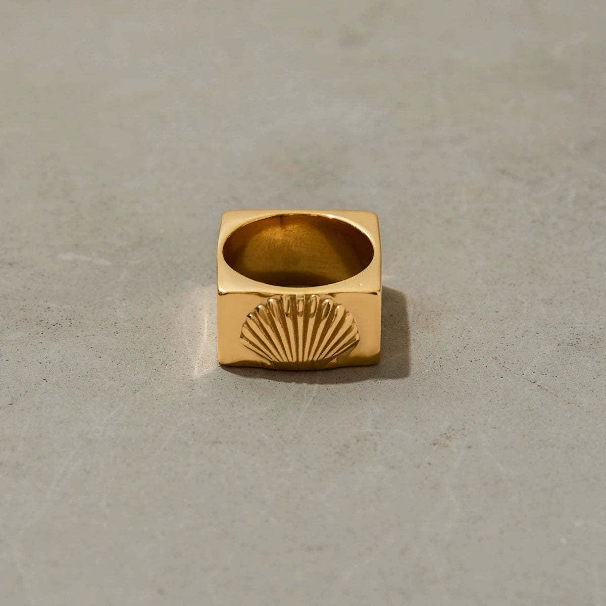 KIKA Minimalist Threaded Shell Square Ring PVD  Plated Stainless Steel 316L
