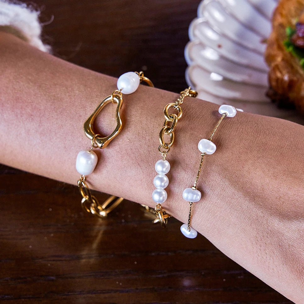 Kika Minimalist Classic 18K Gold Color Plated Bowknot Pendant Glass Pearl Bracelet Waterproof Stainless Steel