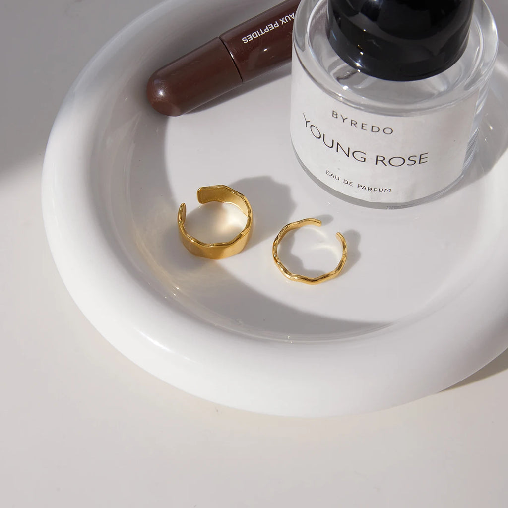 Kika Geometric Wave Shaped Double Layers Open Ring