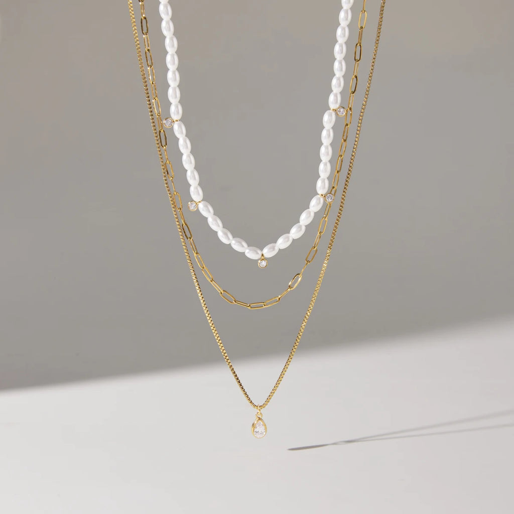 Kika Delicate Zircon Pendant Acrylic Pearl Chain Three-Layer Necklaces