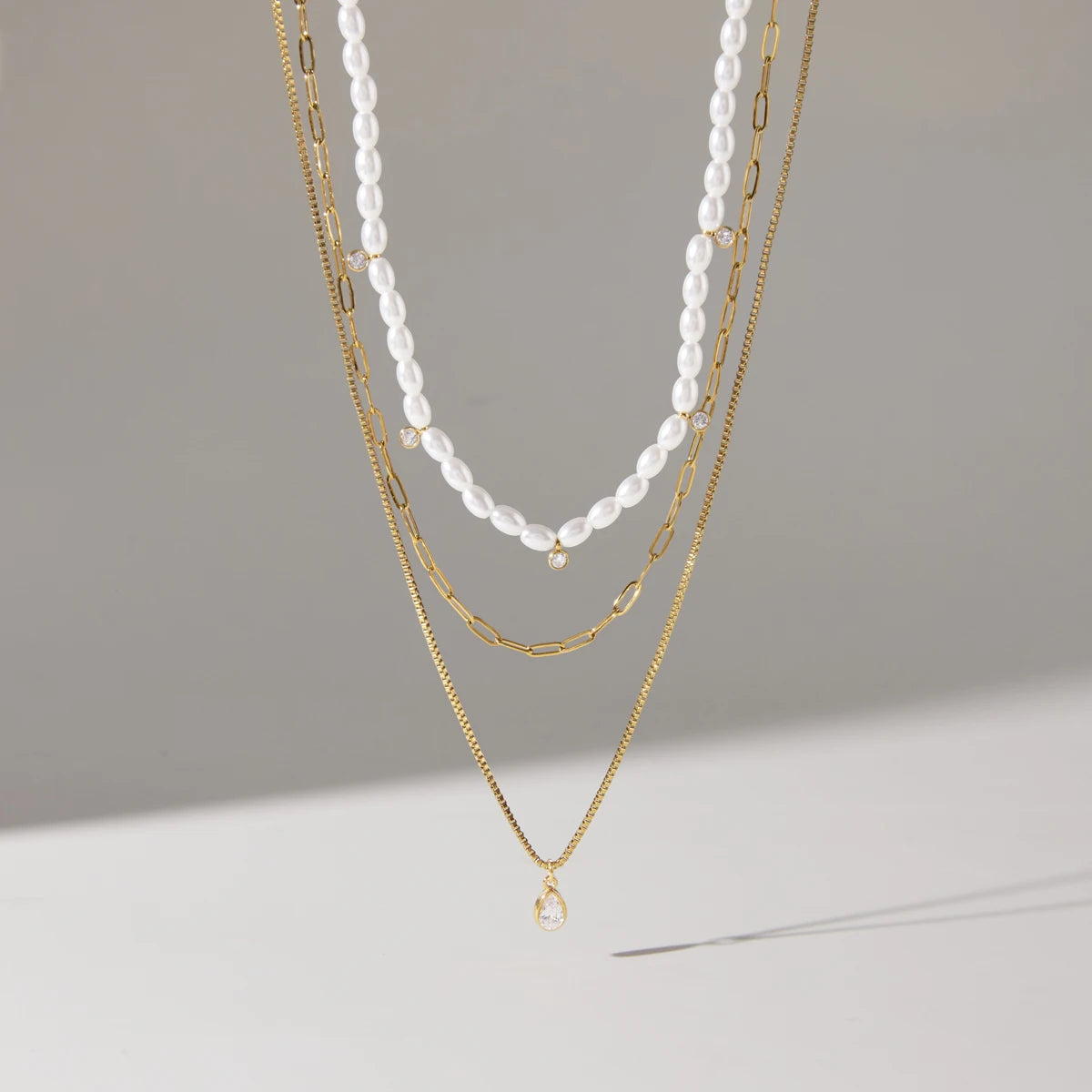 Kika Delicate Zircon Pendant Acrylic Pearl Chain Three-Layer Necklaces