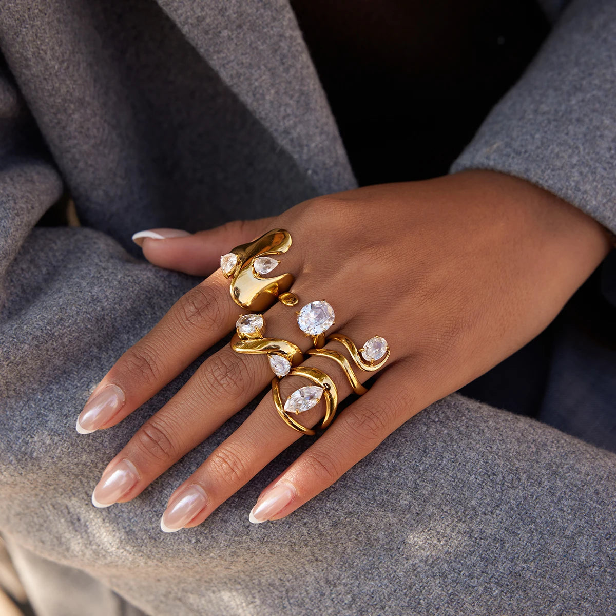 Kika water Droplet Shaped Irregular Zircon Open Ring