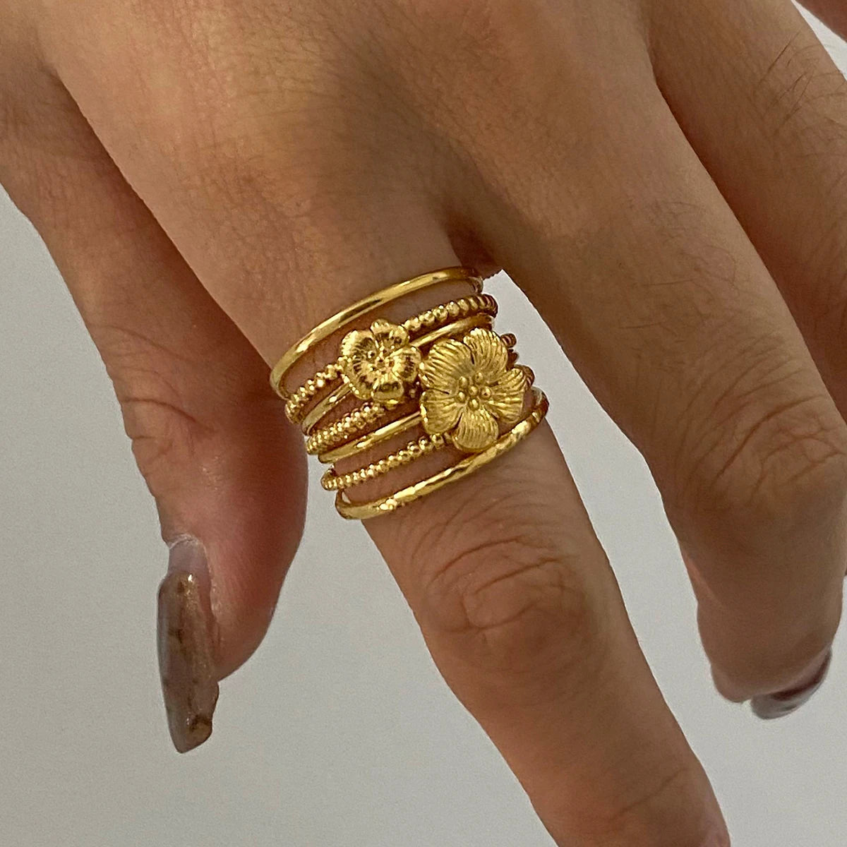 Kika Minimalist Zircon Ribbed Flower Stackable Ring