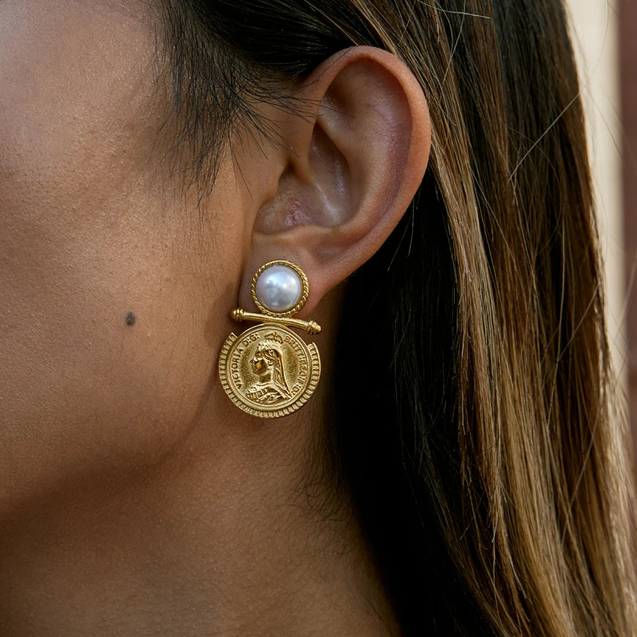 KIKA Classic 18K Gold Color PVD  Plated Inlay Resin Pearl Coin Earring Hypoallergenic Waterproof Stainless Steel 316L