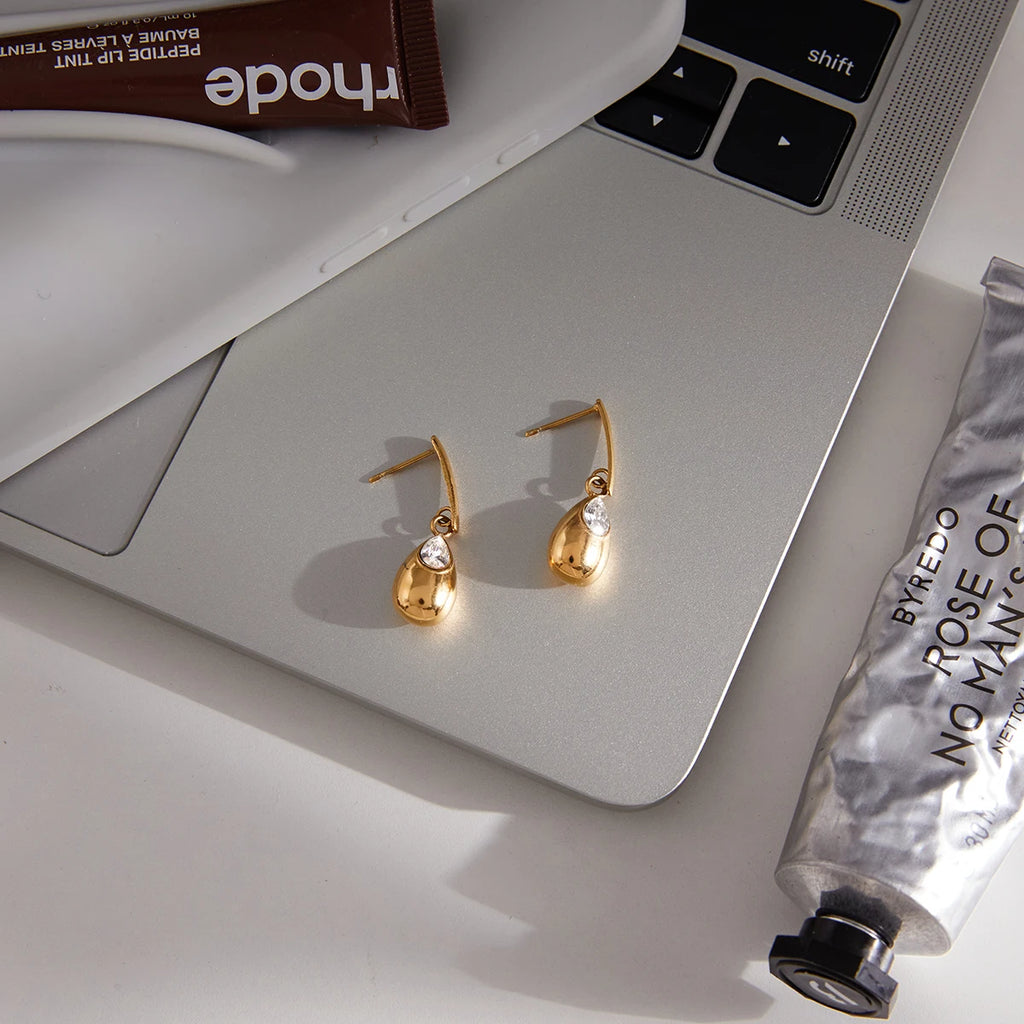 Kika Water Droplet Pendant Earring