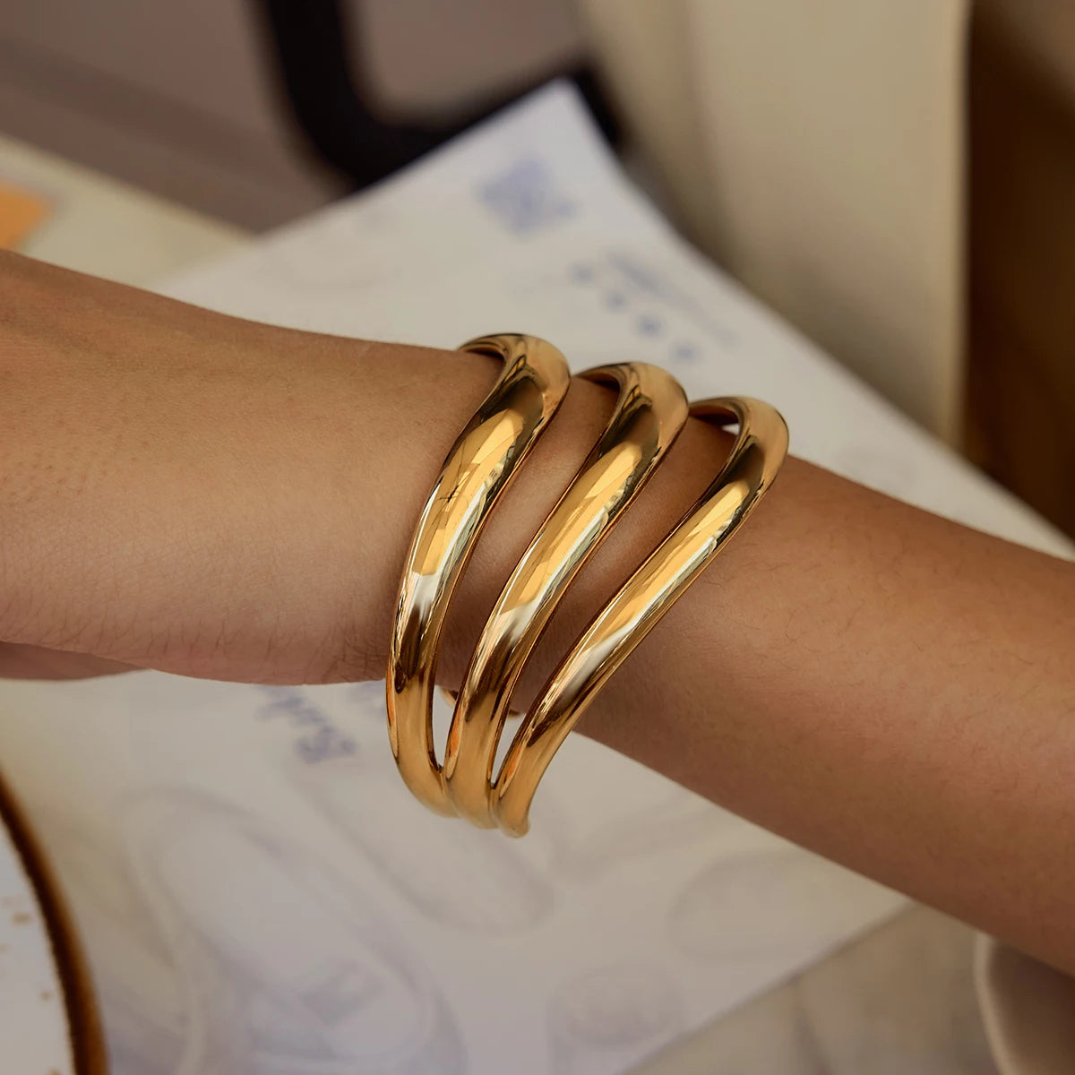 Kika Minimalist Smooth Hollow Three layer Bracelet