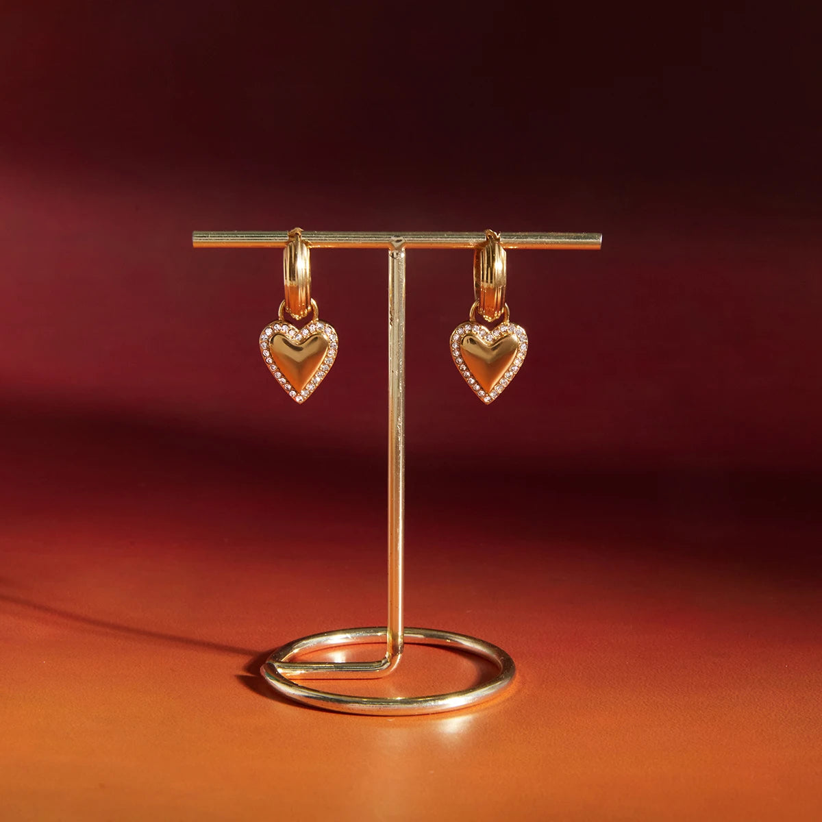 Delicate Heart-Shaped Pendant Earring With White Rhinestones