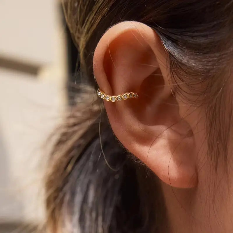 KIKA Delicate Crystal Non-piercing Ear Clips Minimalist 18K Gold PVD Plated Stainless Steel 316L