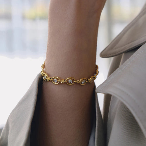 Classic White Zircon Geometric Hollow-Out Chain Bracelet