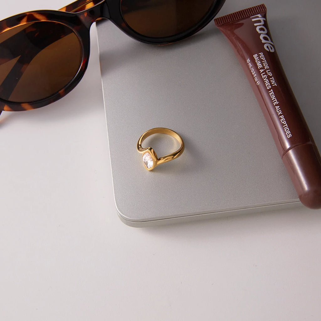 KIKA Classic style  white zircon inlaid stone ring Stainless Steel 316L Gold Color layering Rings