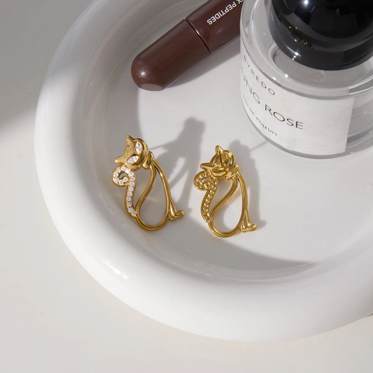 White Rhinestone Hollow Cat Shape Earrings