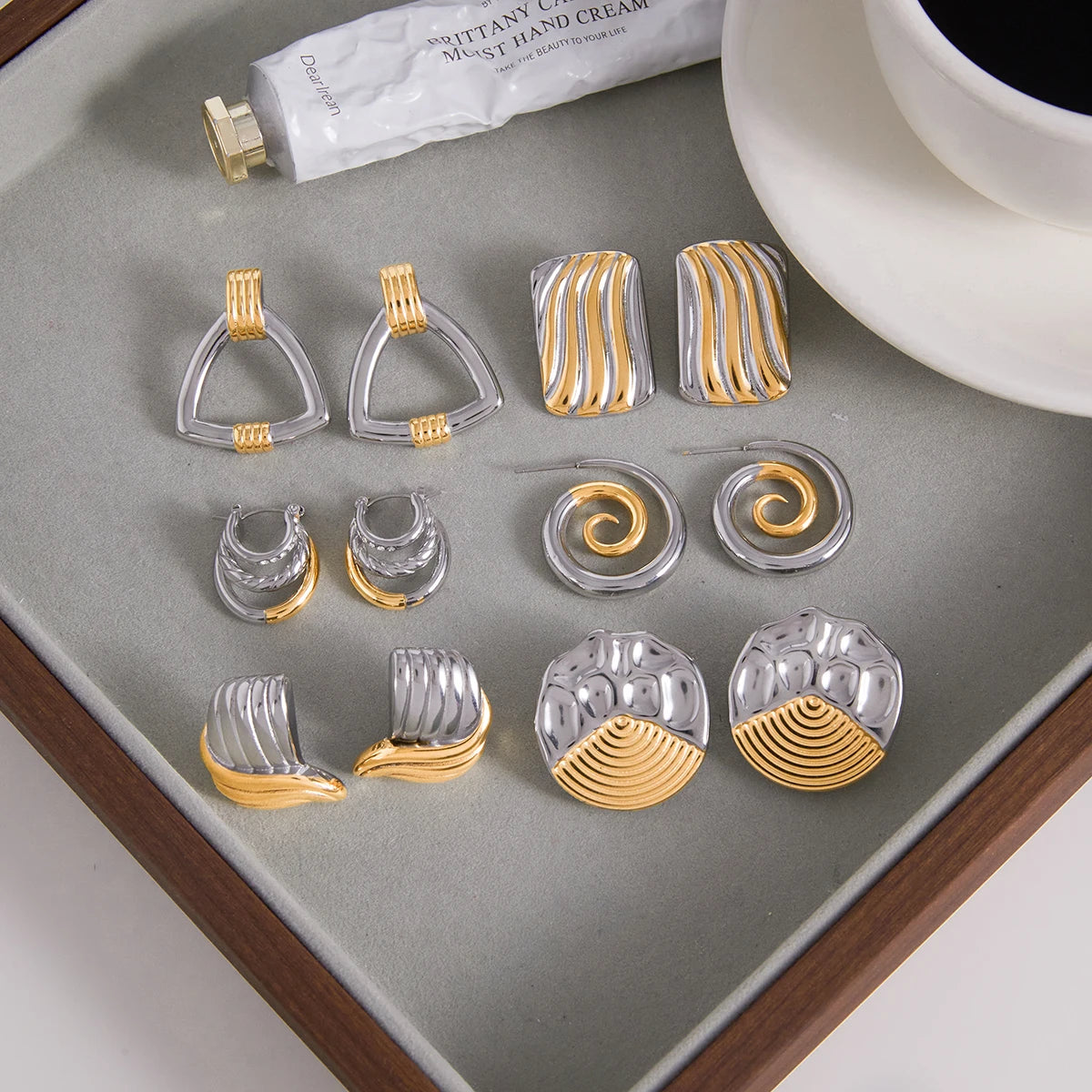 Minimalist Two tone Stainless Steel Thread Irregular Round Earrings