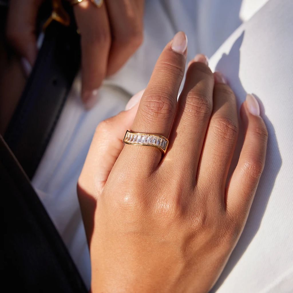 kika Classic Wave Ring