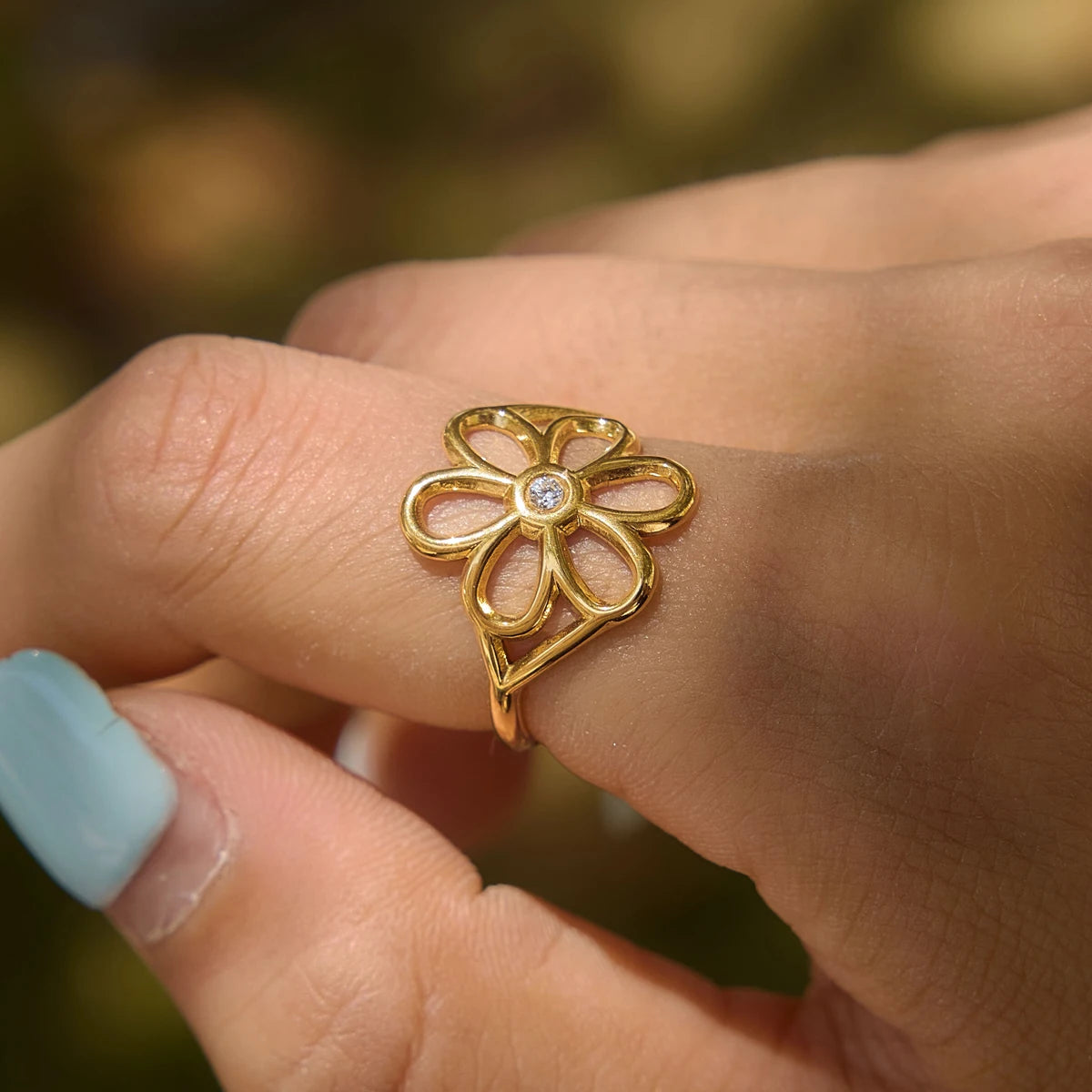 Kika Lovely Hollow Flower Open Rings