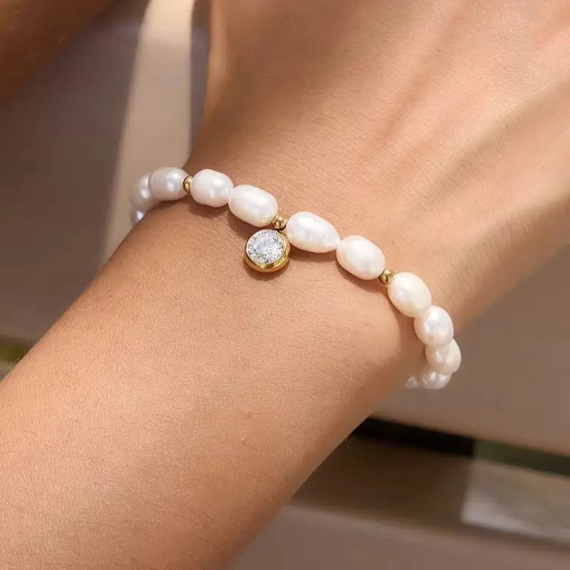 Kika Elegant Freshwater Pearl Chain Round Zircon Charm Bracelet