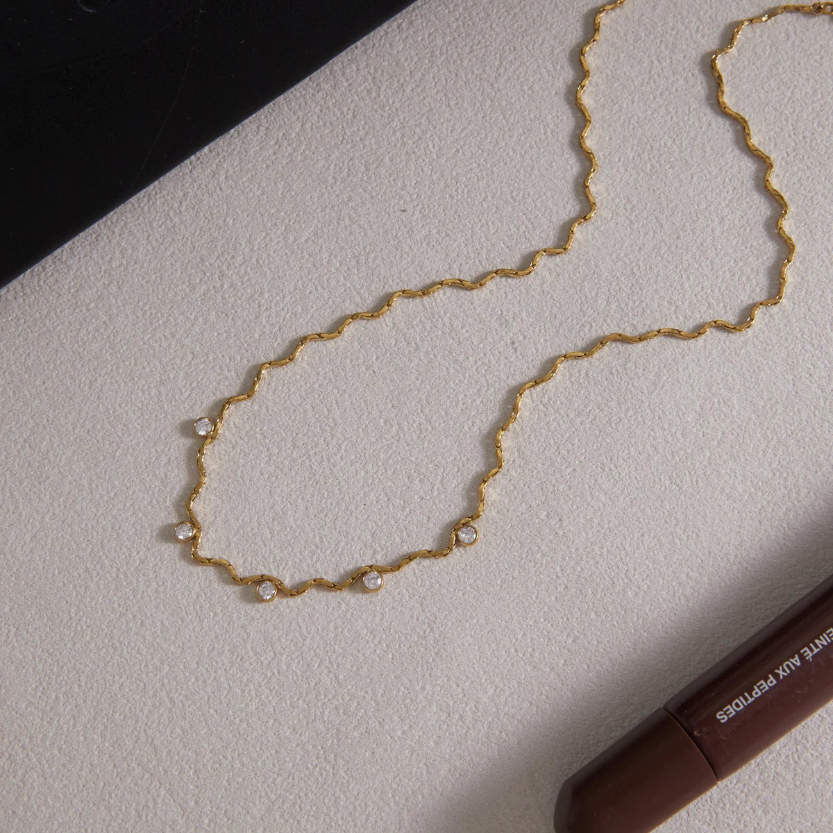 Kika Delicate Tiny Zircon Wave Shape Chain Necklace