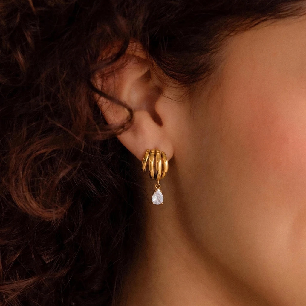Kika Delicate White Teardrop Shaped Zircon Pendant With Multi-Layered Hollow Earrings