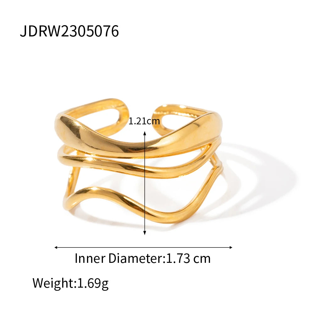 Geometric Open Ring Stacked Irregular