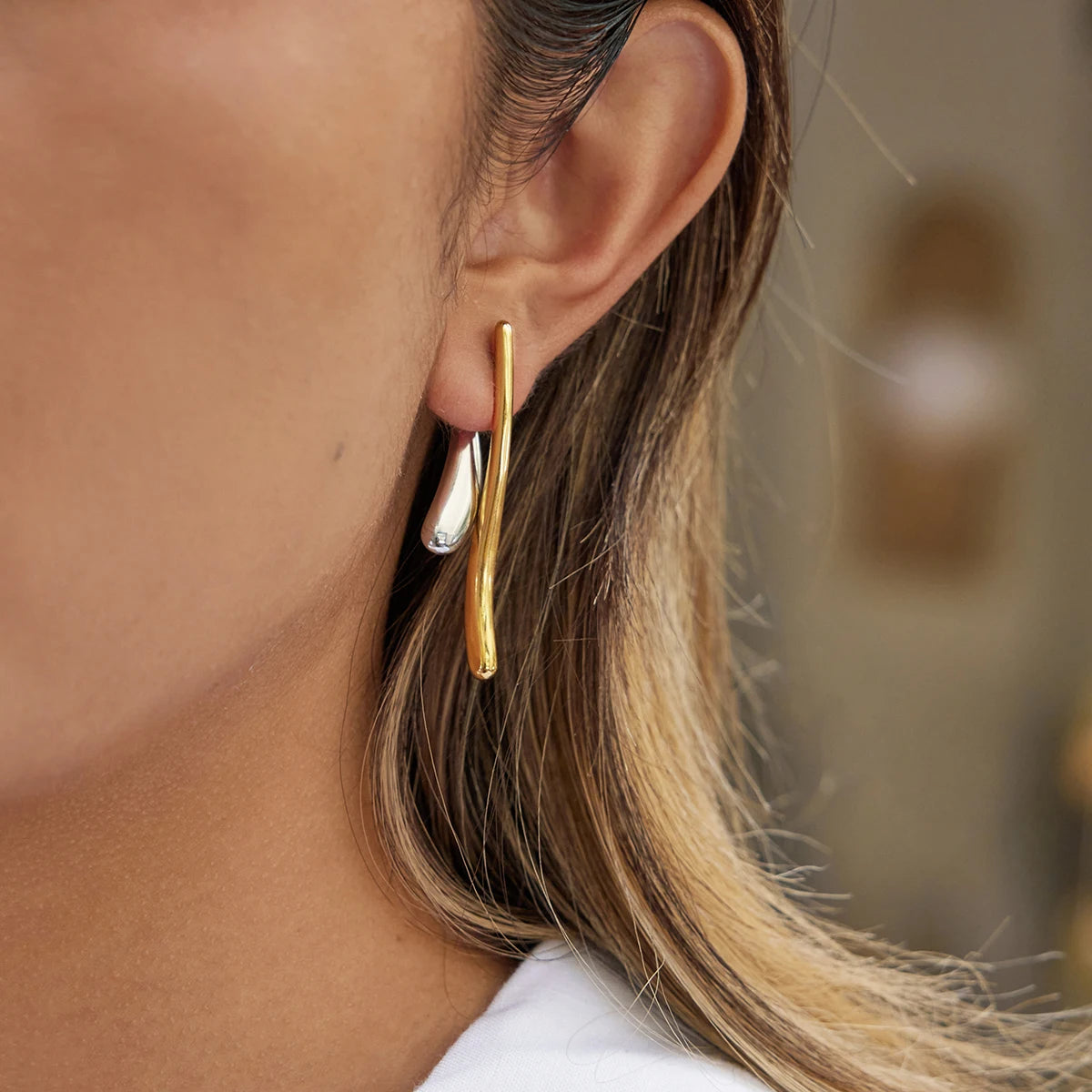 Kika Minimalist Drip Pendant Drop Earrings